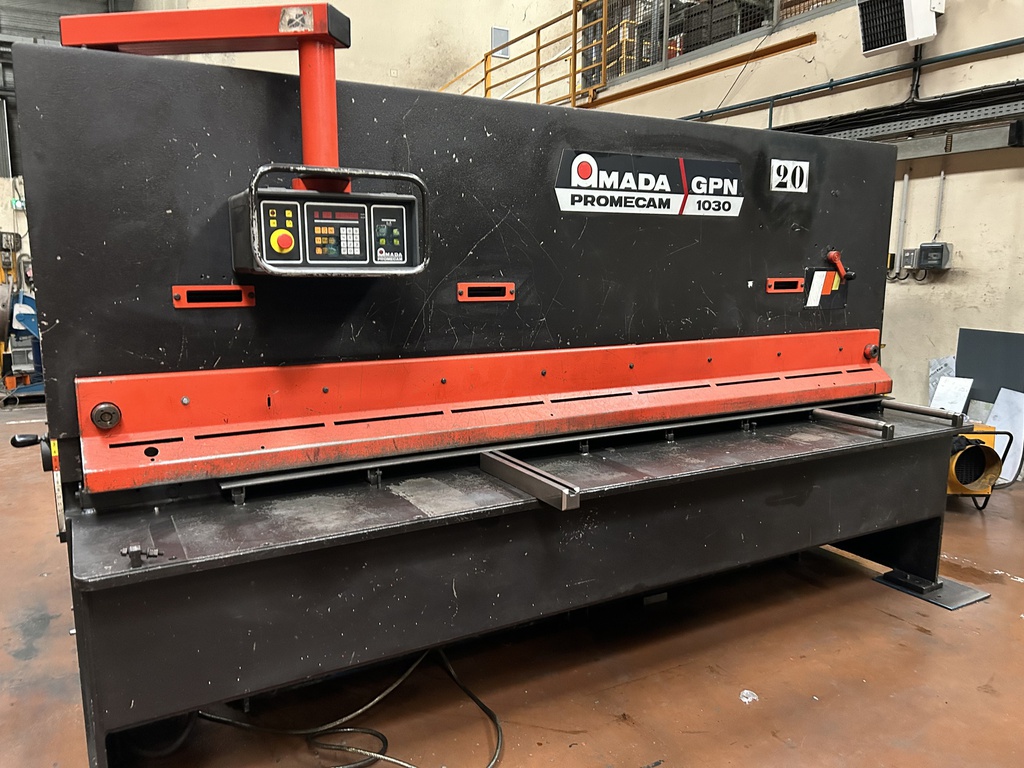 CISAILLE GUILLOTINE AMADA GPS 1030